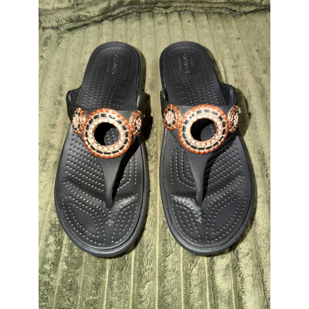 Crocs Womens 8 Black Sanrah Embellished Wedge Flip Flops Sandals Rose Gold